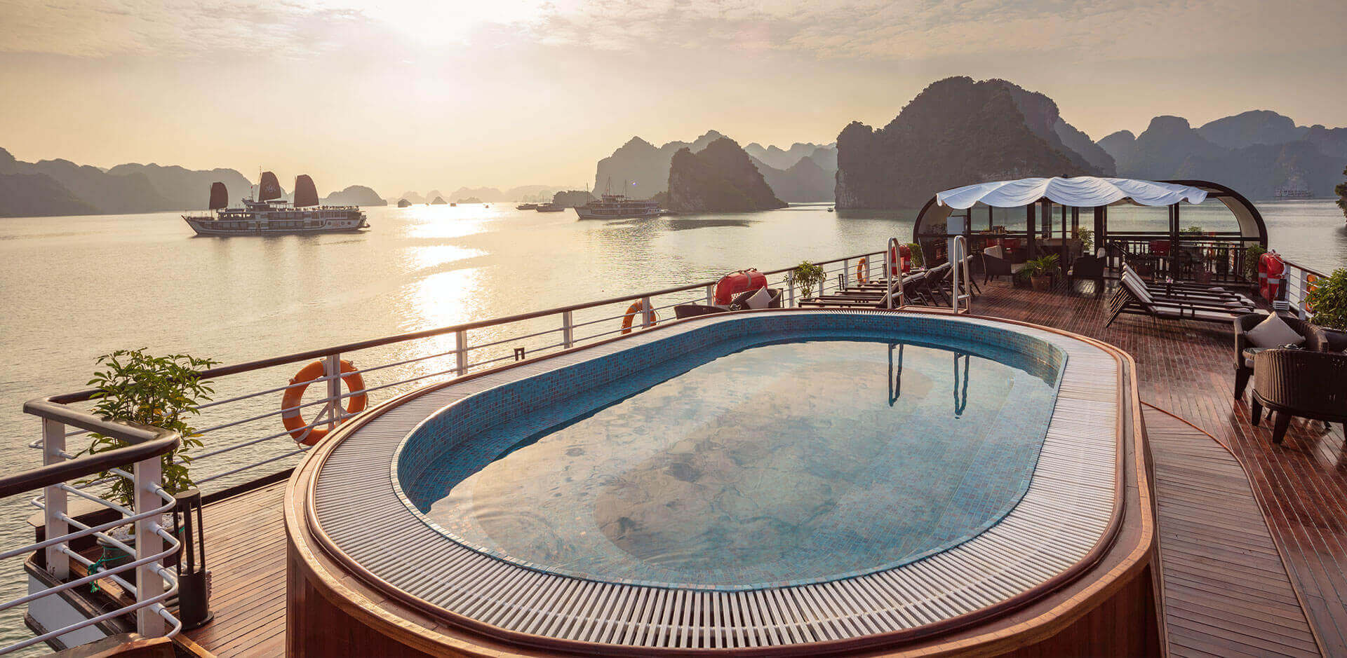 ha long bay day cruise from hanoi